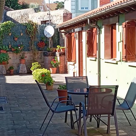 Apartamentos Las Cuadras De Estanos Muriedas Buitenkant foto