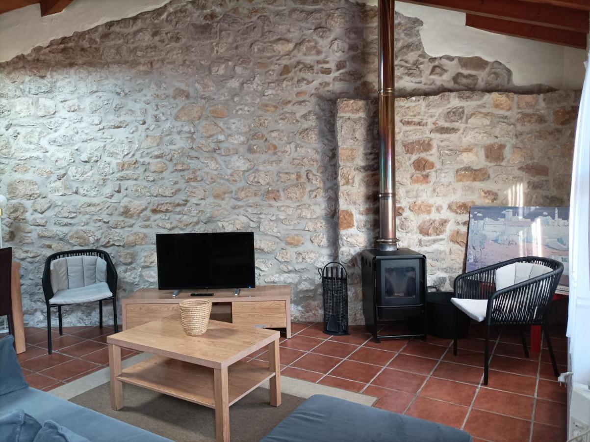 Apartamentos Las Cuadras De Estanos Muriedas Buitenkant foto
