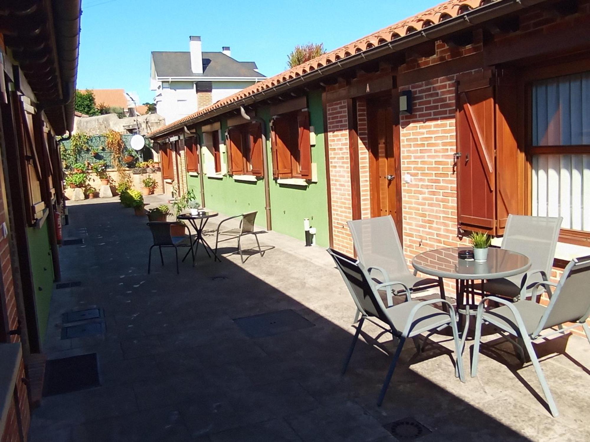Apartamentos Las Cuadras De Estanos Muriedas Buitenkant foto